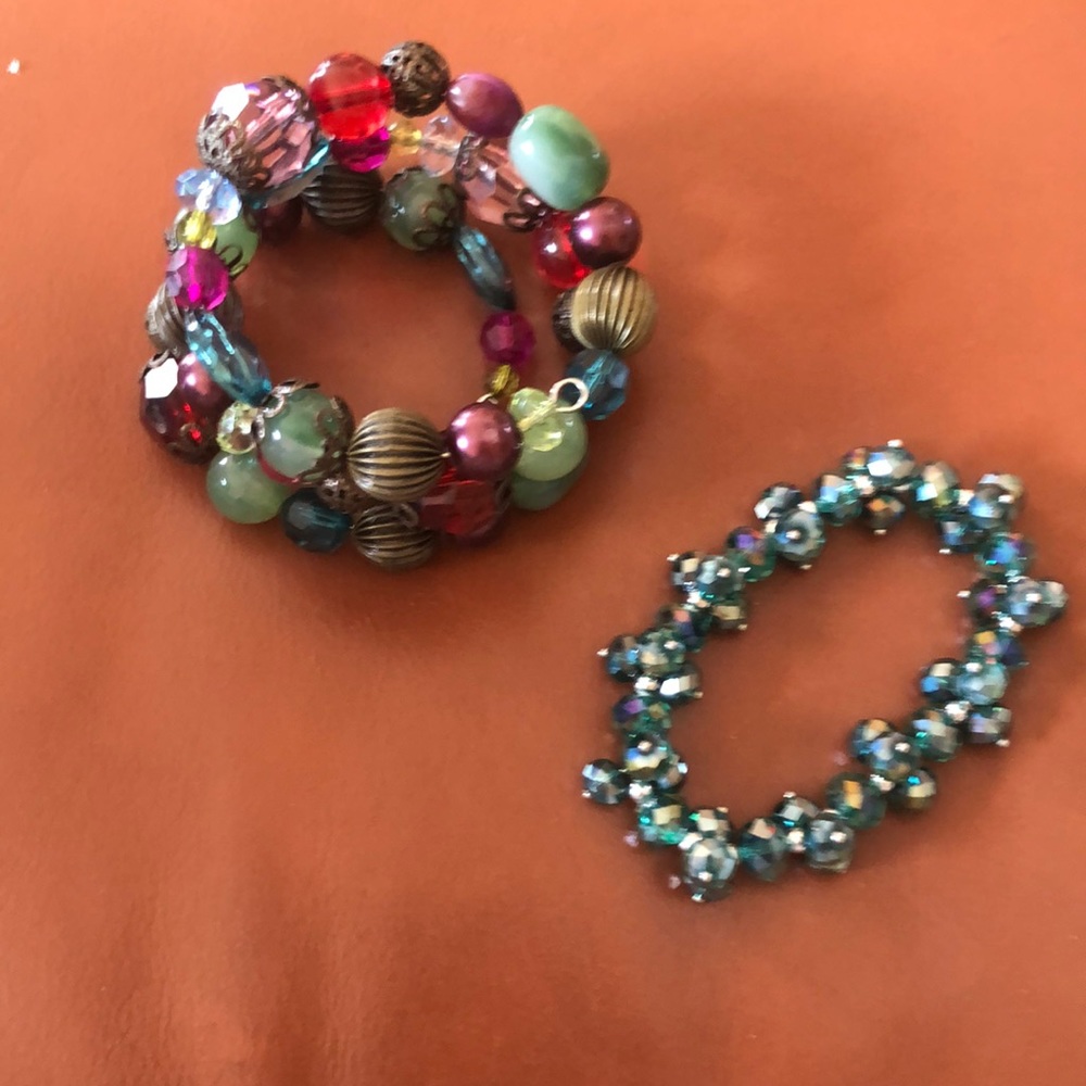 Two Stretch Bracelets - Picture 1 of 5